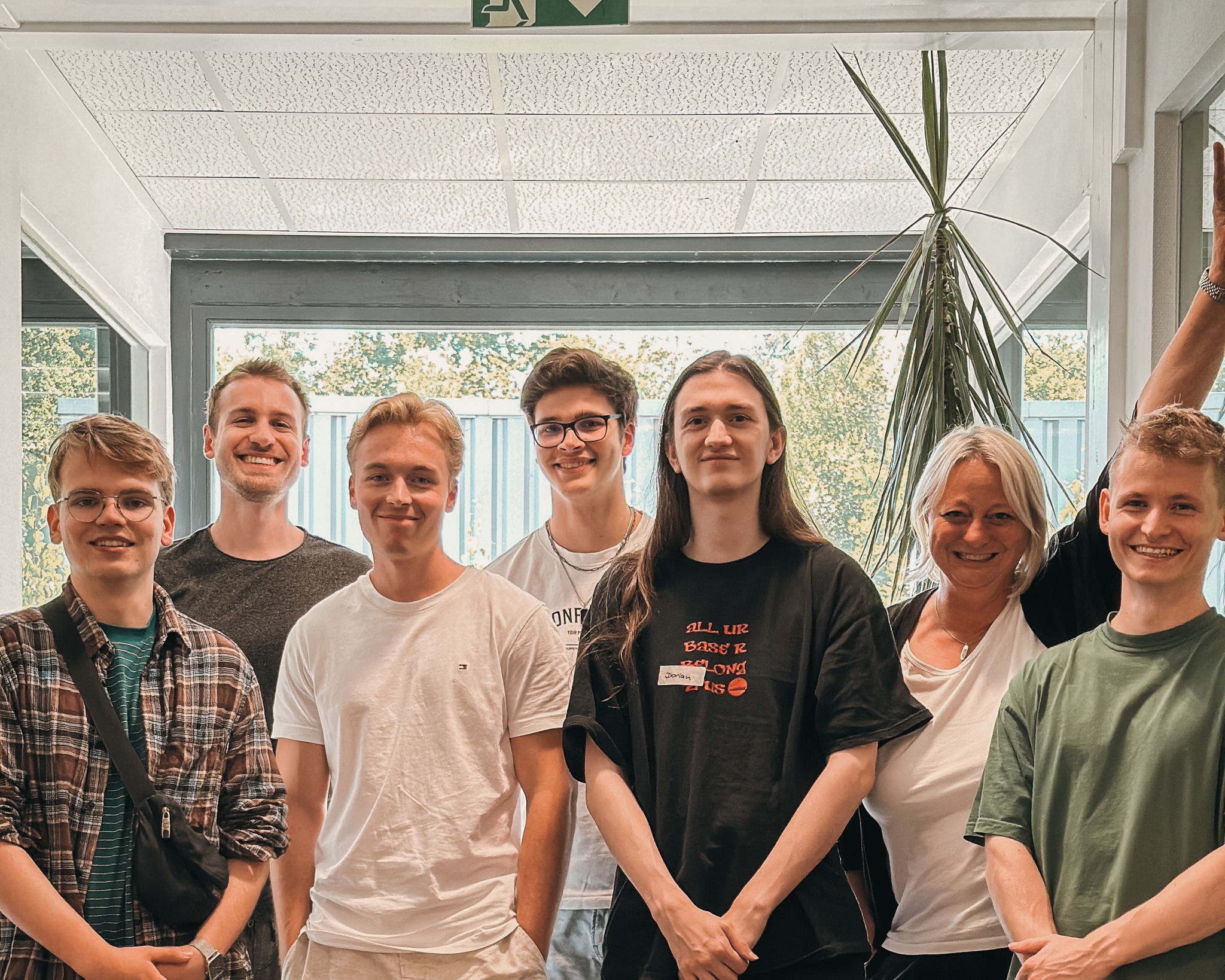 Aktuelle Azubis bei Braintower und die Kommunikationstrainerin